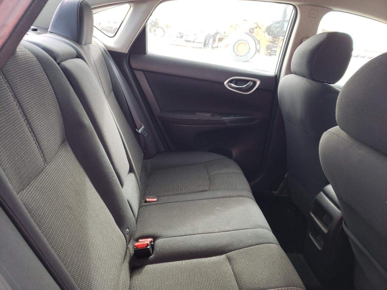 2014 Nissan Sentra - Image 10