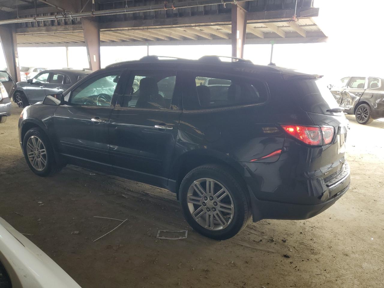 2015 Chevrolet Traverse - Image 2