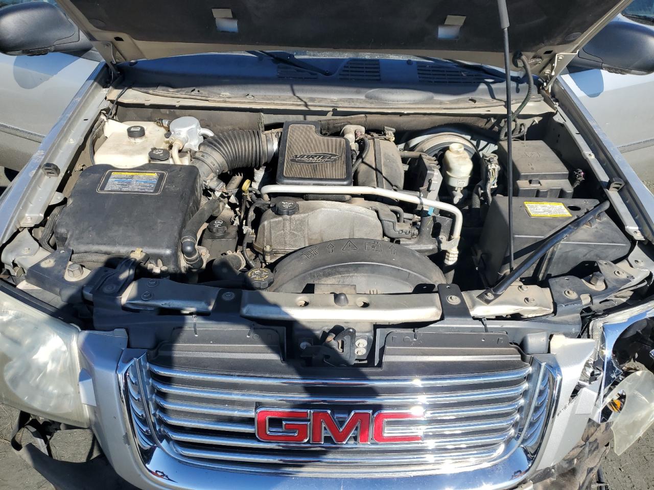2006 GMC Envoy - Image 14