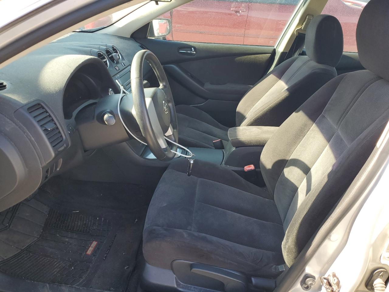 2009 Nissan Altima - Image 7