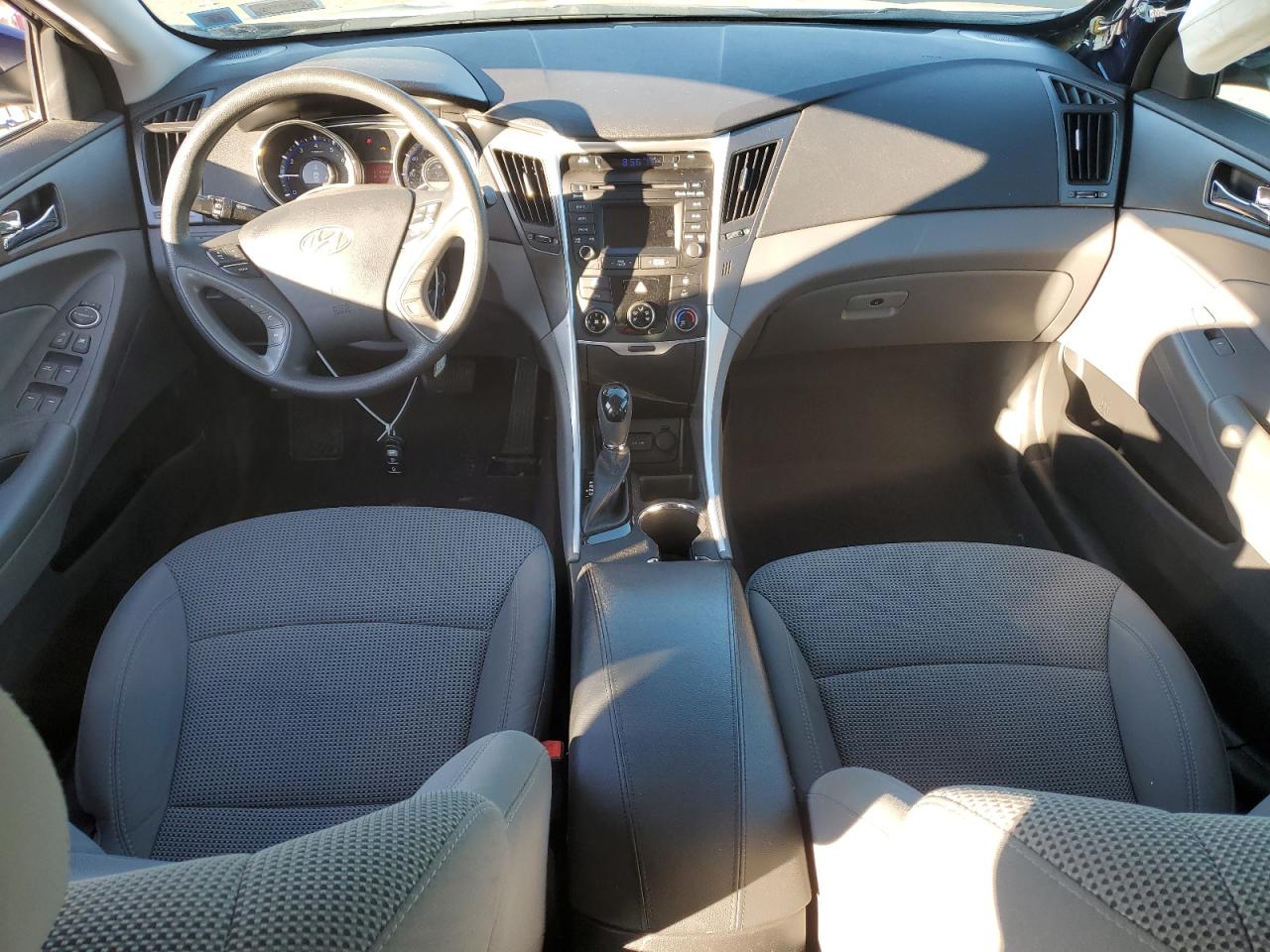 2014 Hyundai Sonata - Image 8