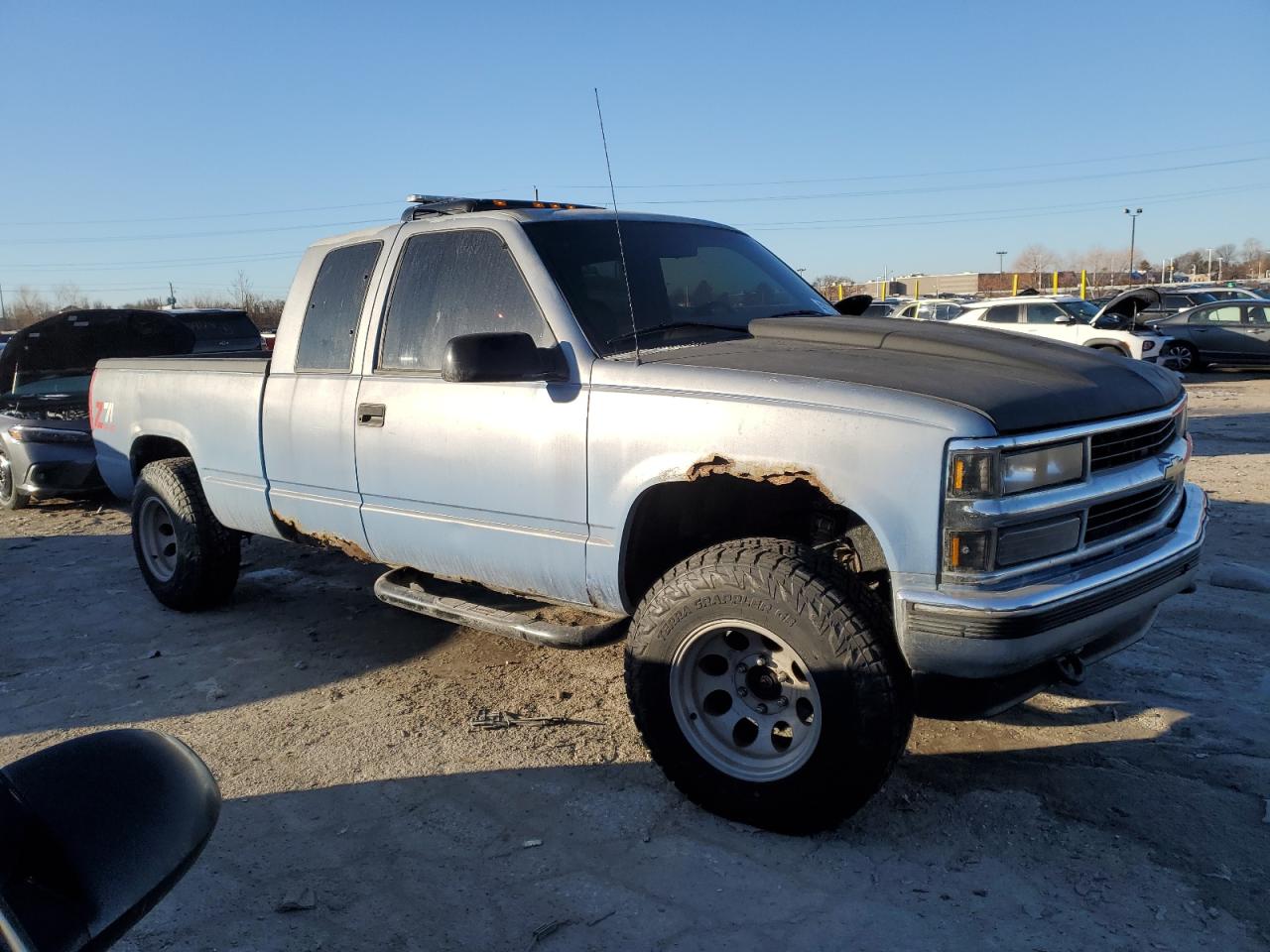 1996 Chevrolet GMT-400 - Image 4