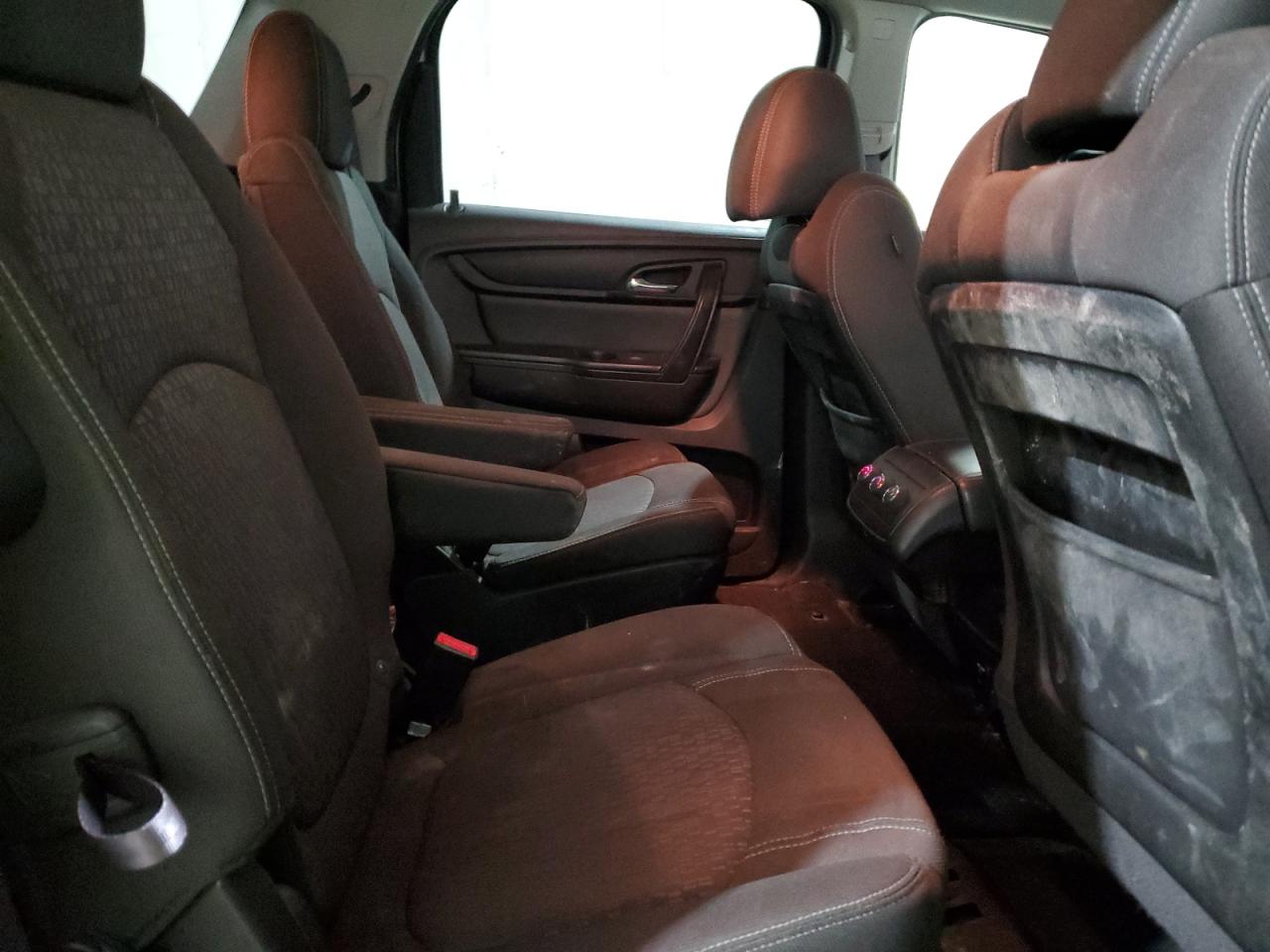 2014 GMC Acadia - Image 11