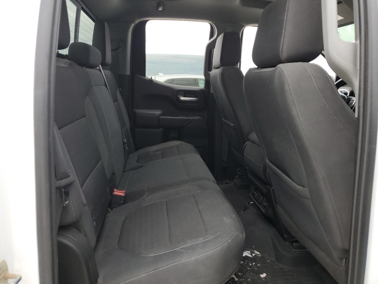 2020 Chevrolet Silverado - Image 10