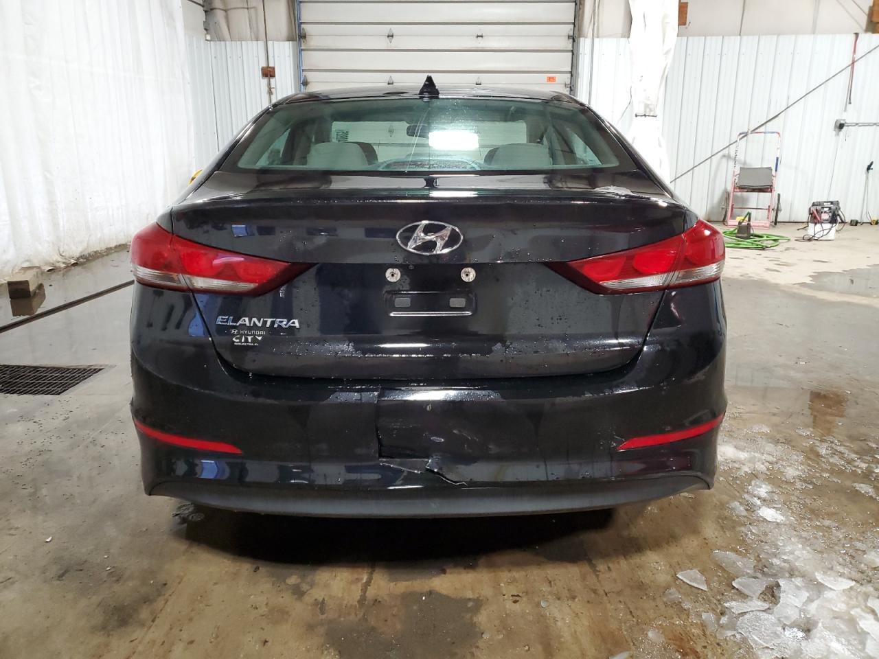2018 Hyundai Elantra - Image 6