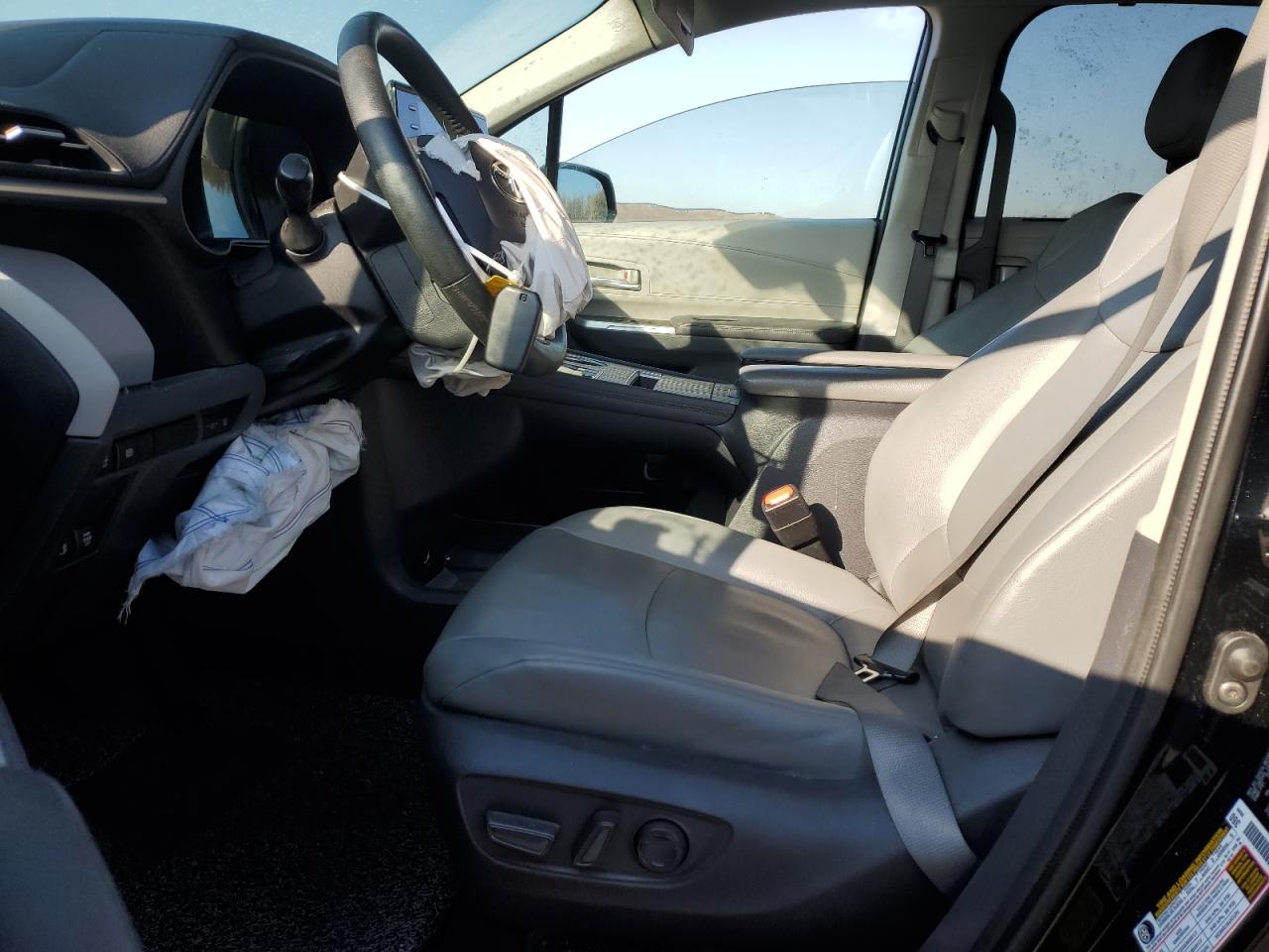 2021 Toyota Sienna - Image 7