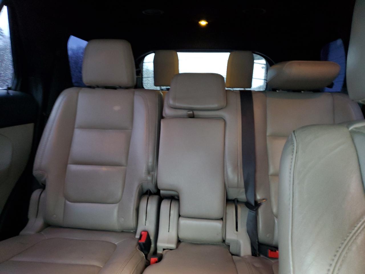 2014 Ford Explorer - Image 10