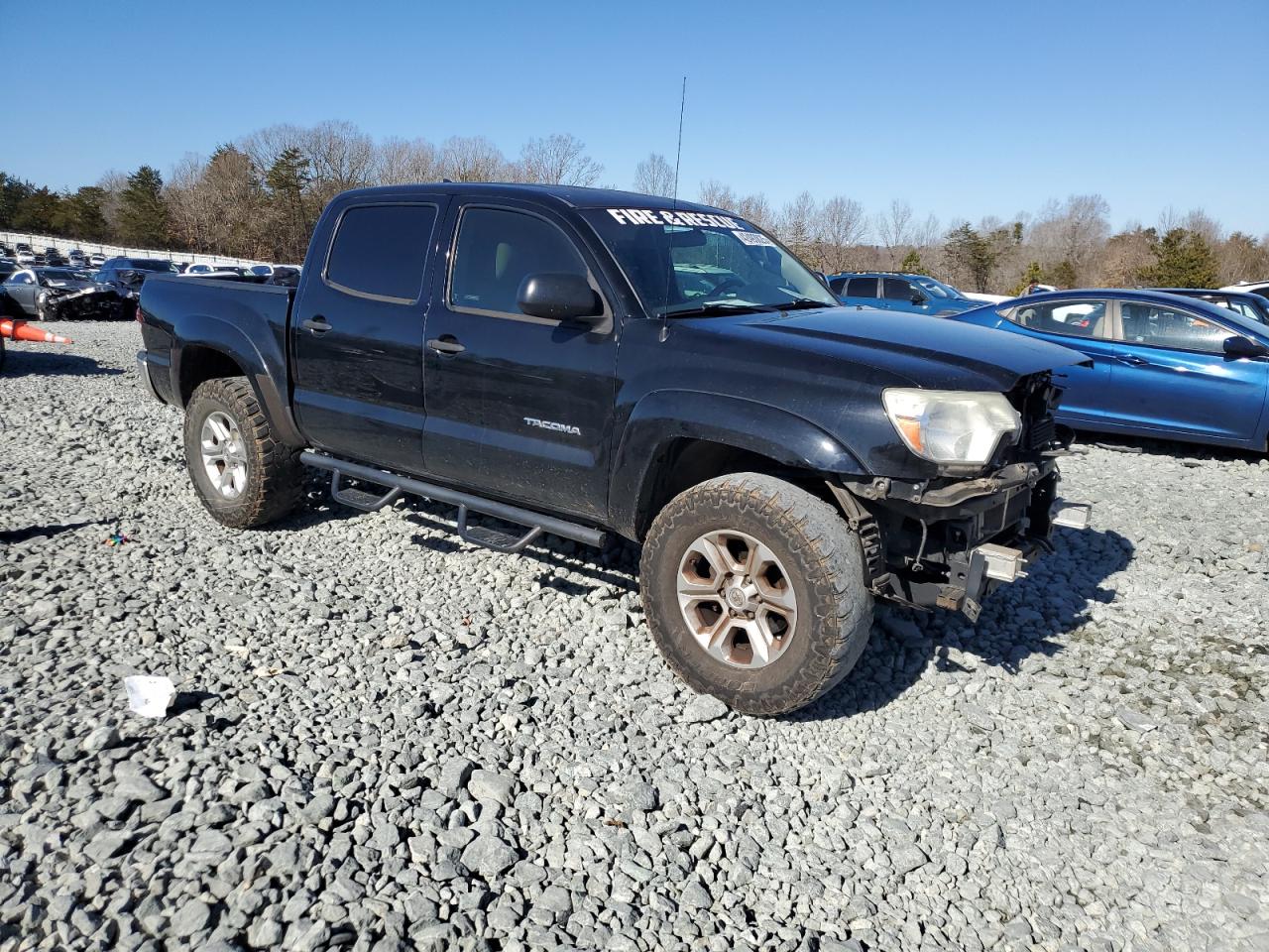 2015 Toyota Tacoma - Image 4