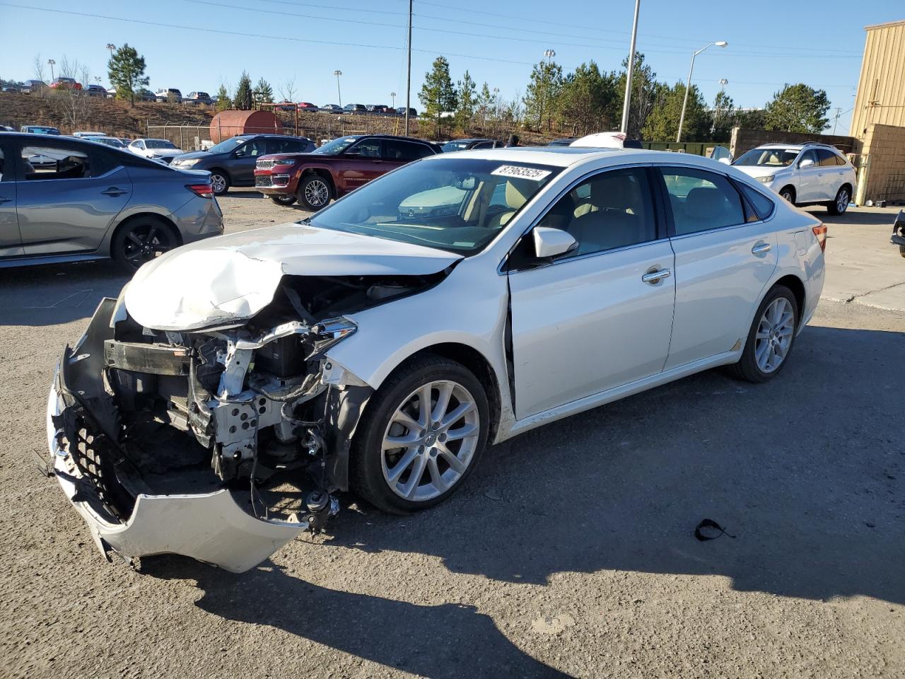 2013 TOYOTA AVALON