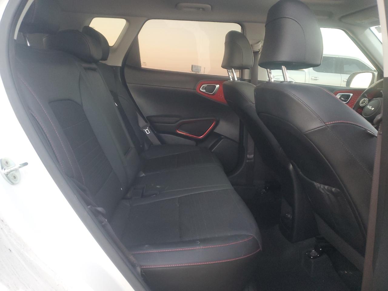 2022 Kia Soul - Image 12