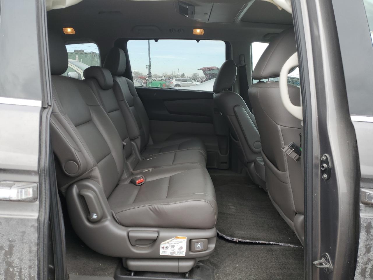 2014 Honda Odyssey - Image 11