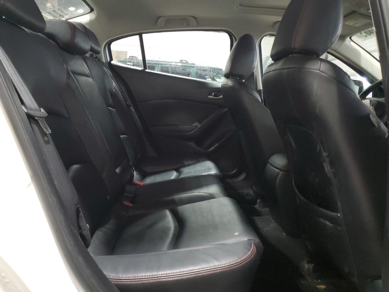 2014 Mazda 3 - Image 10