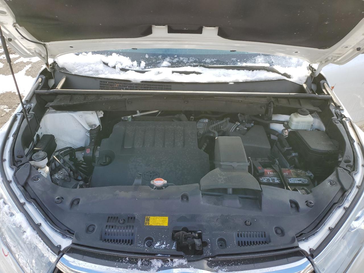 2016 Toyota Highlander - Image 12