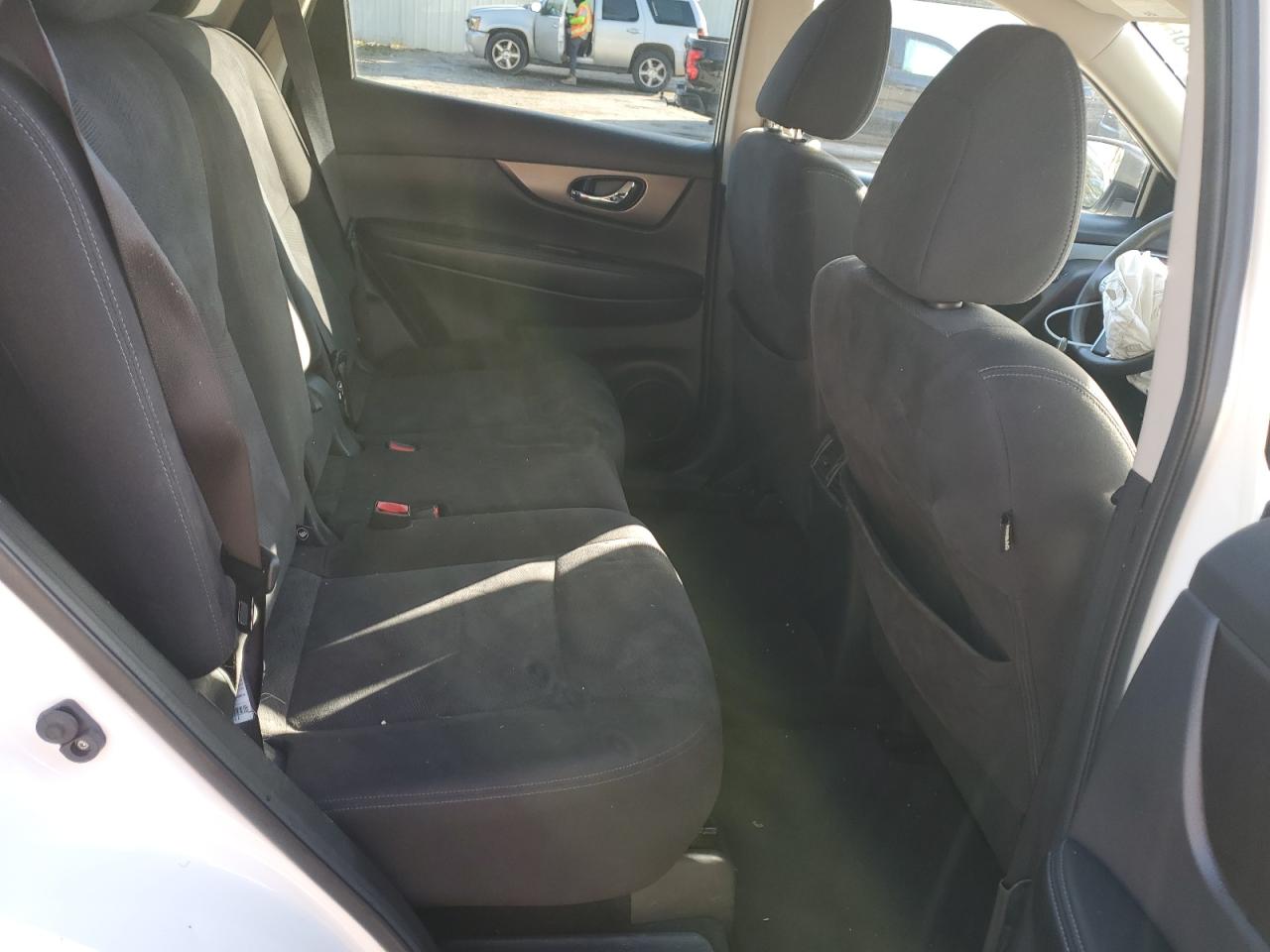 2015 Nissan Rogue - Image 11