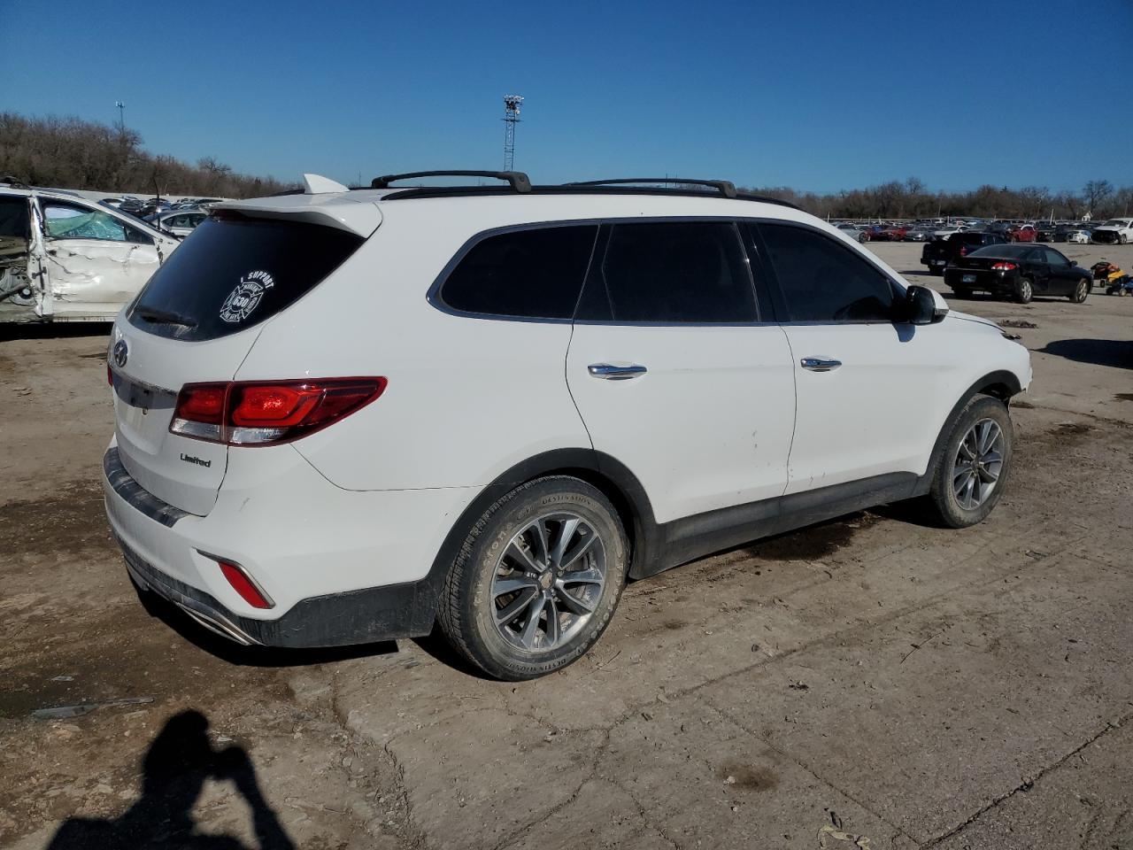 2017 Hyundai Santa Fe - Image 3