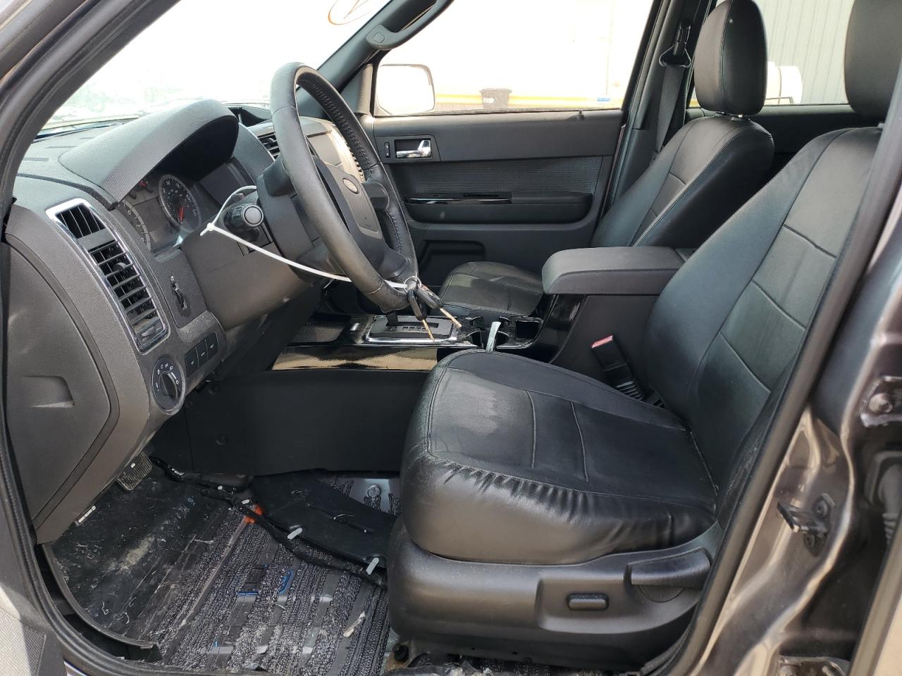 2010 Ford Escape - Image 7