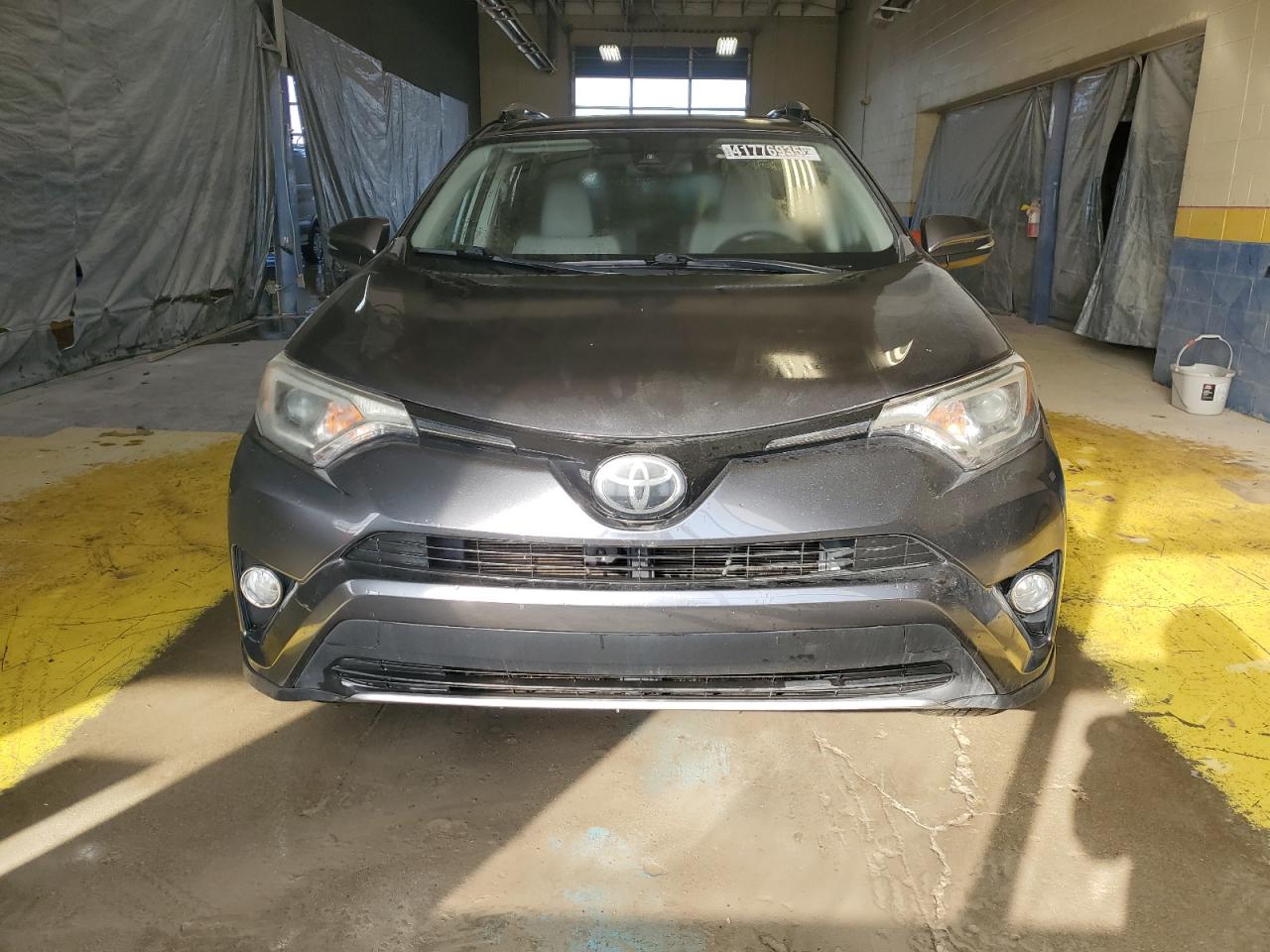 2018 Toyota RAV 4 - Image 5