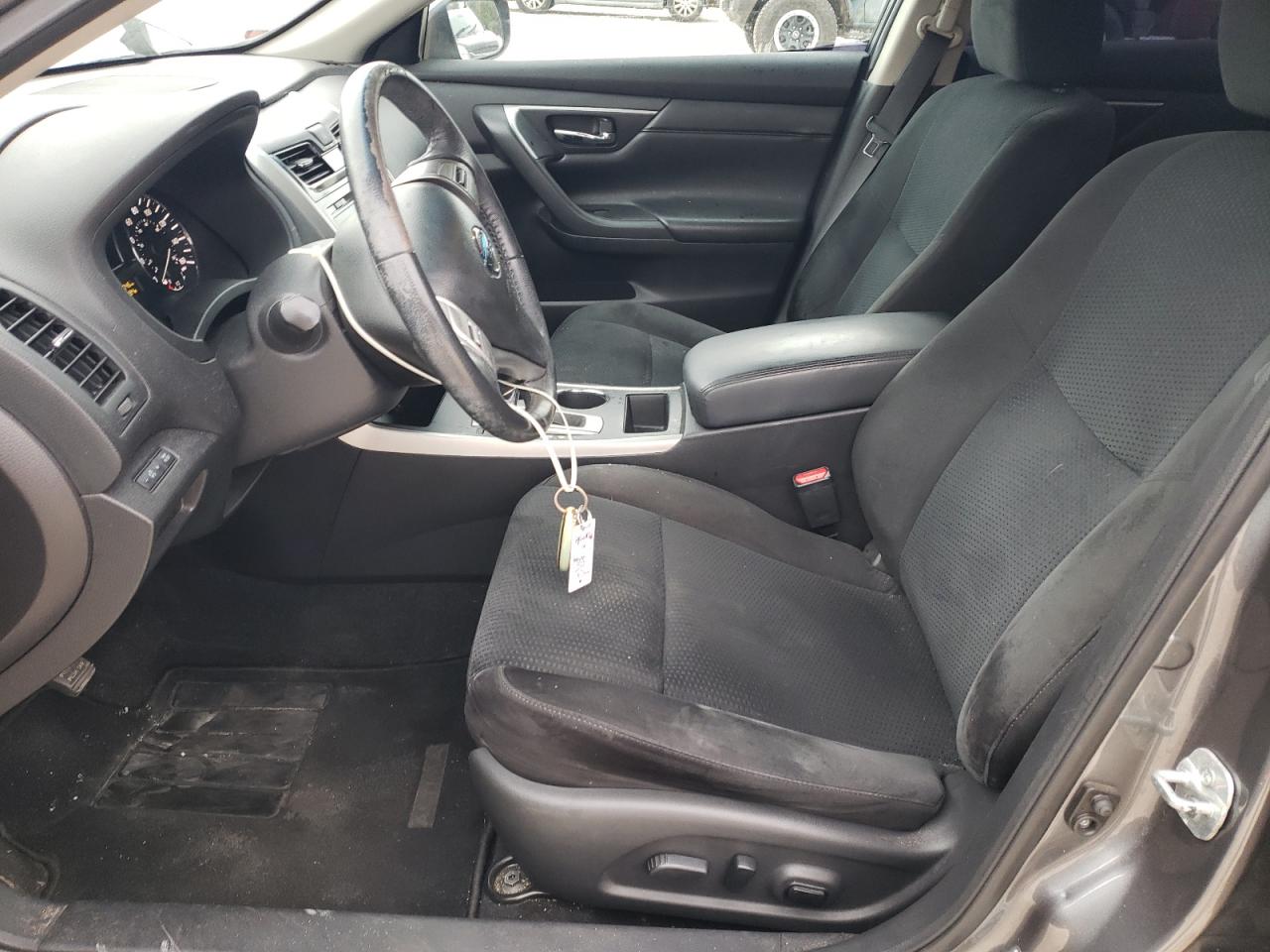 2015 Nissan Altima - Image 7