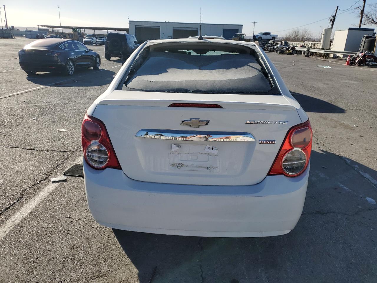 2013 Chevrolet Sonic - Image 6