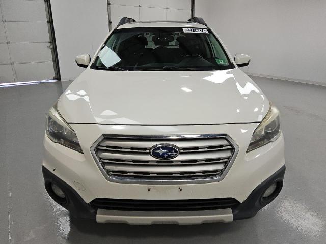  SUBARU OUTBACK 2016 White