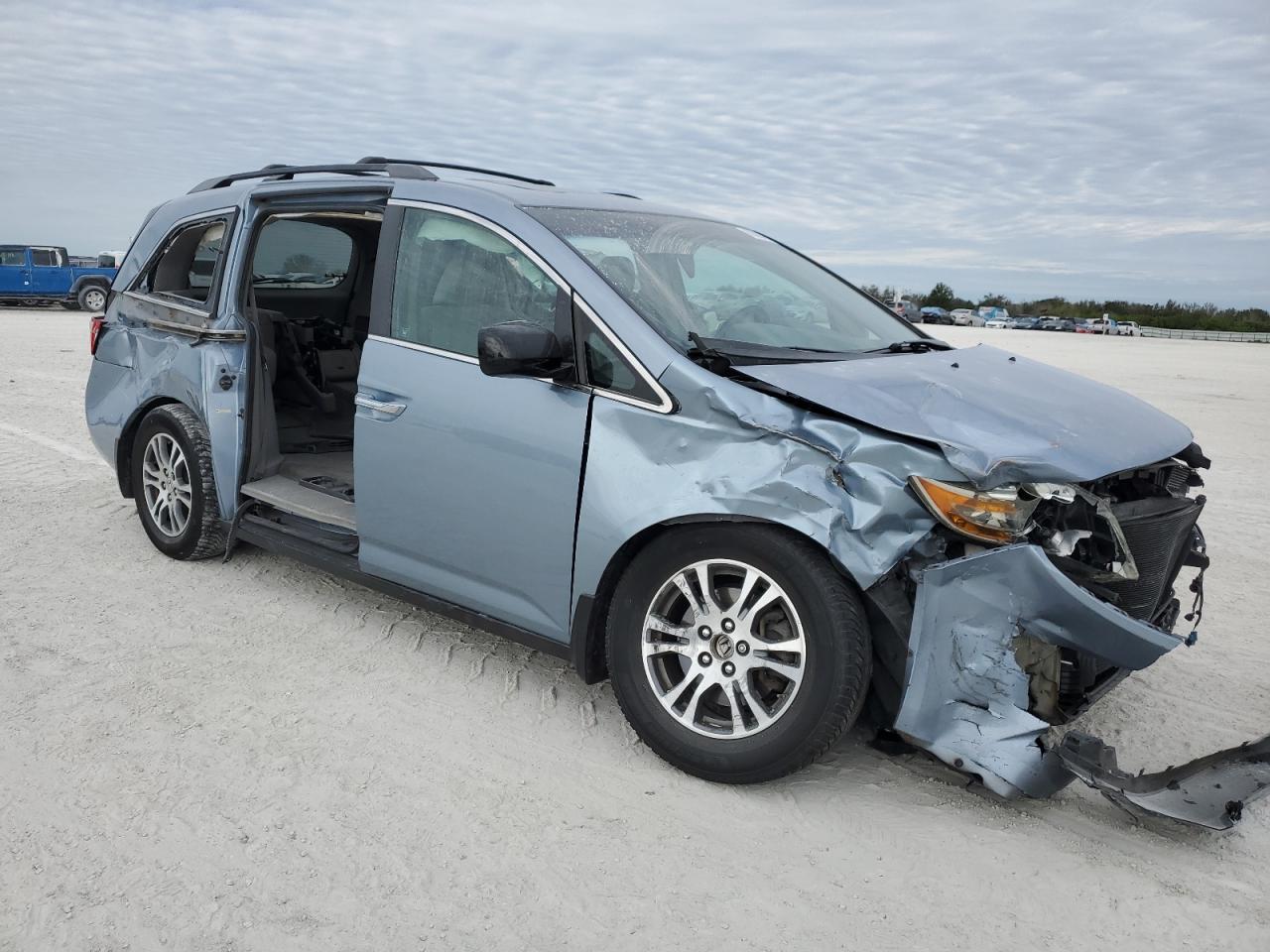 2012 Honda Odyssey - Image 4