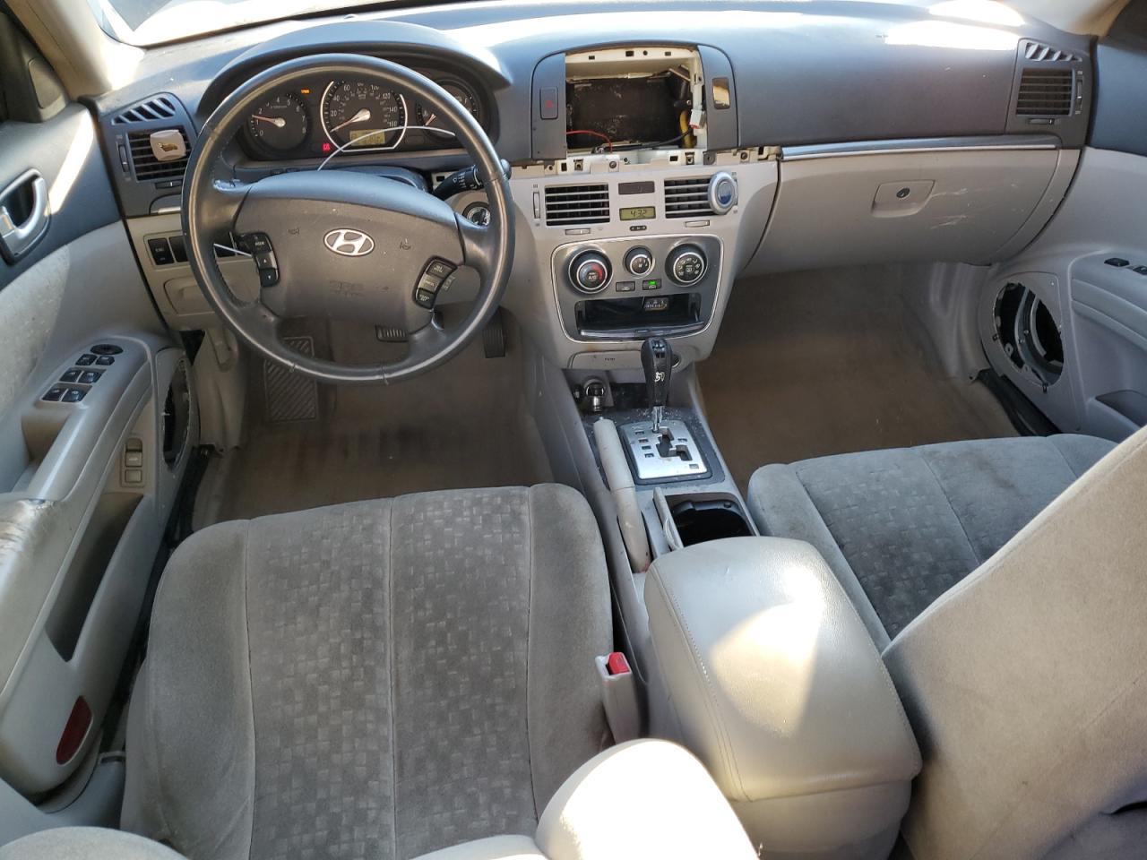 2007 Hyundai Sonata - Image 8
