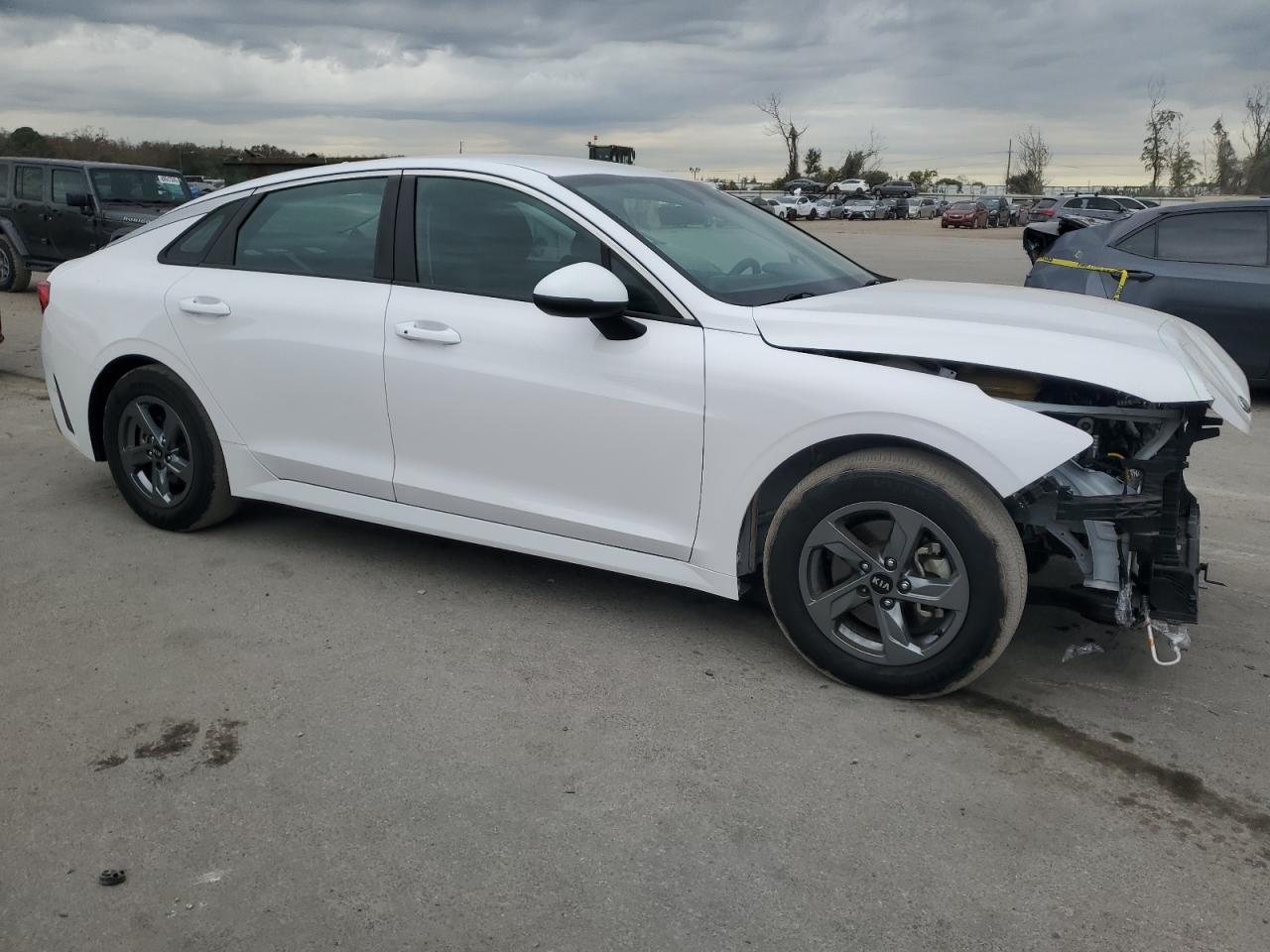 2021 Kia K5 - Image 4