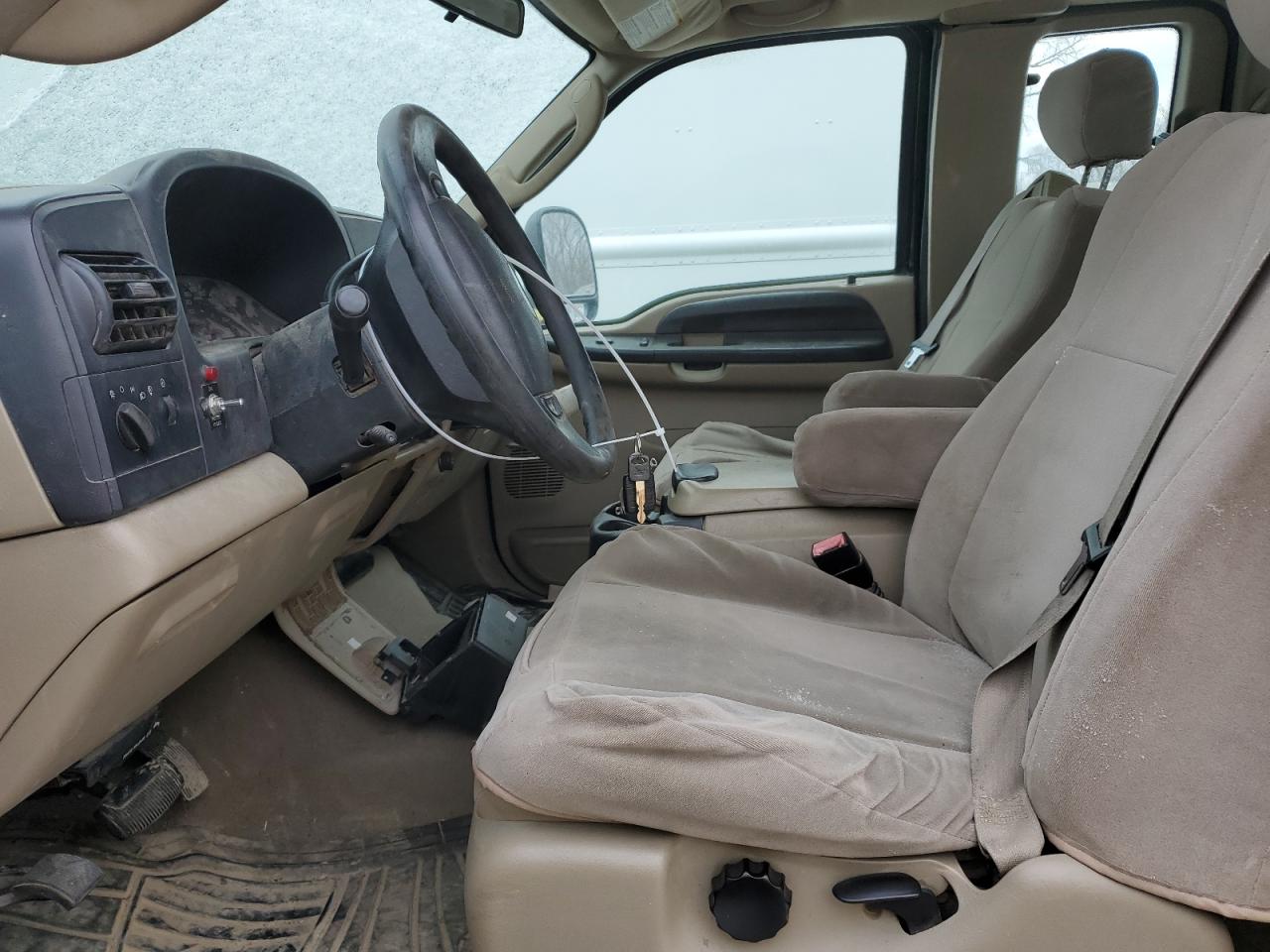 2005 Ford F250 - Image 7