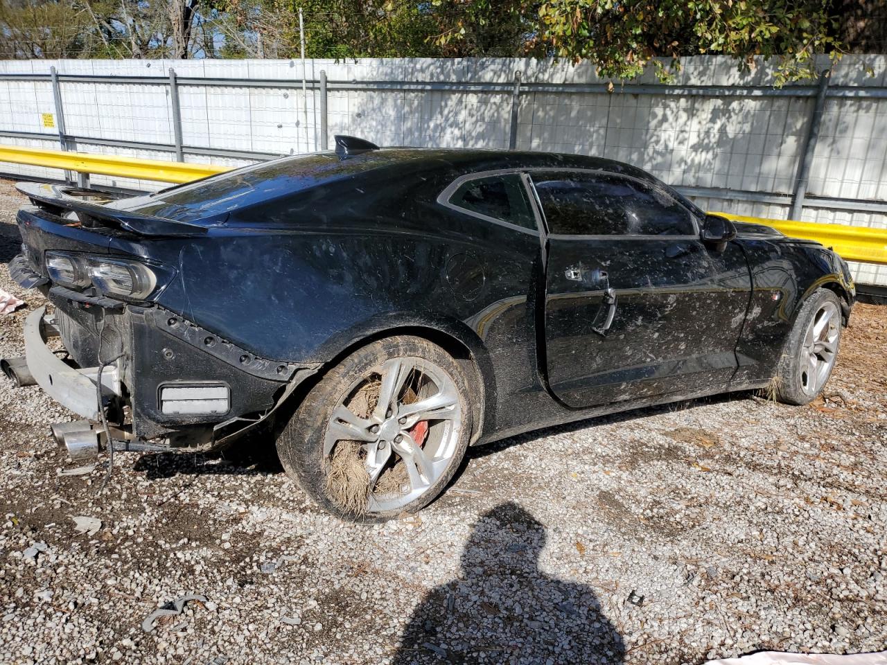 2019 Chevrolet Camaro - Image 3