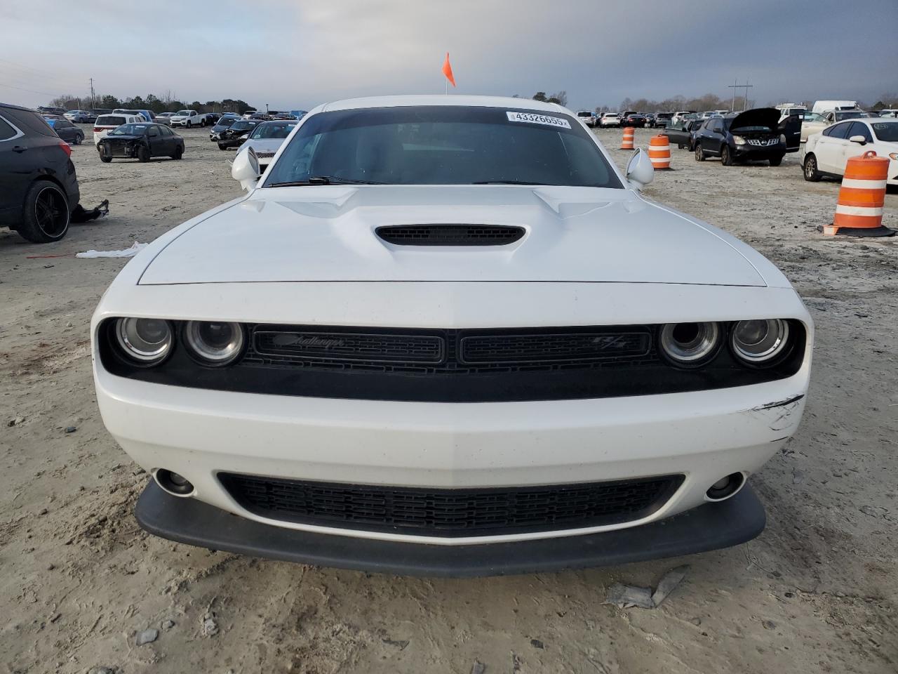 2019 Dodge Challenger - Image 5