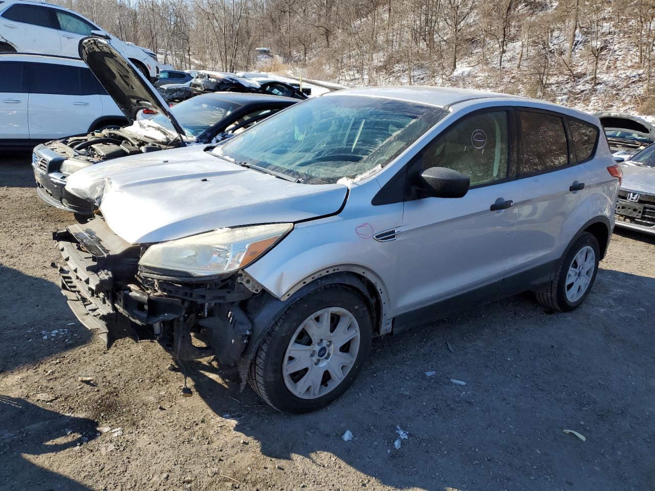 VIN 1FMCU0F75GUC35224 2016 FORD ESCAPE no.1