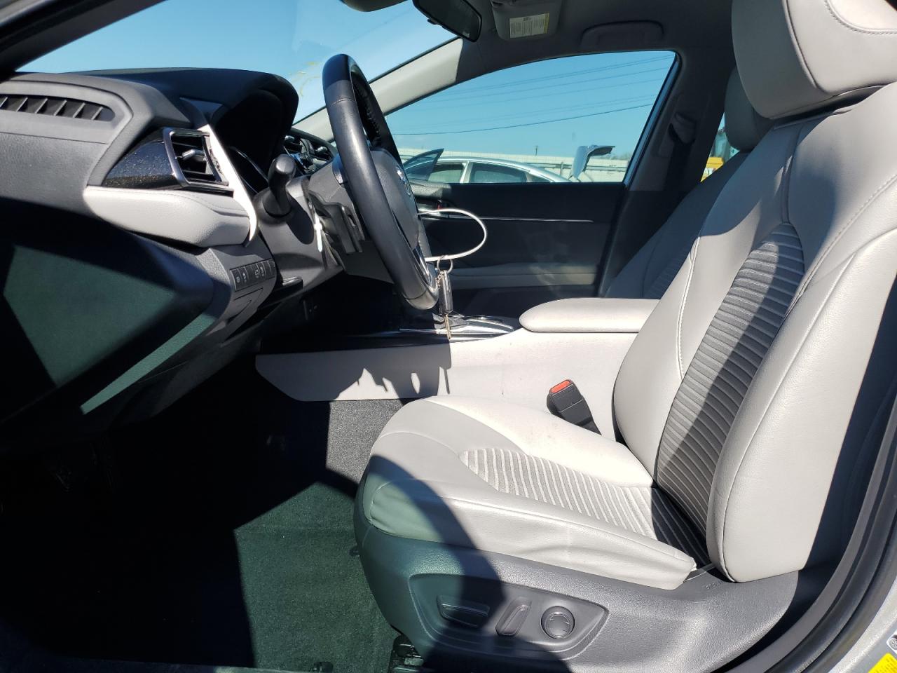 2020 Toyota Camry - Image 7