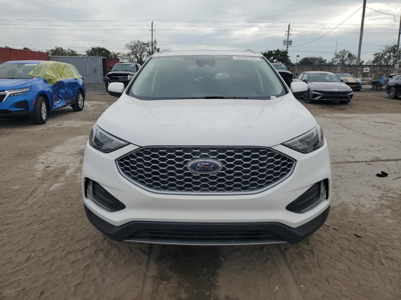 2023 Ford Edge - Image 5