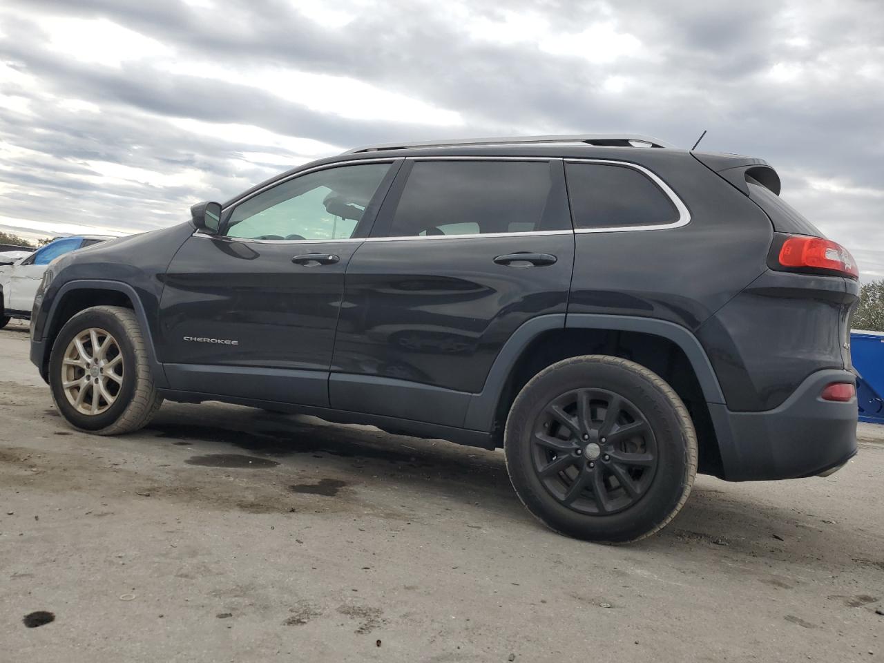 2014 Jeep Grand Cherokee - Image 2