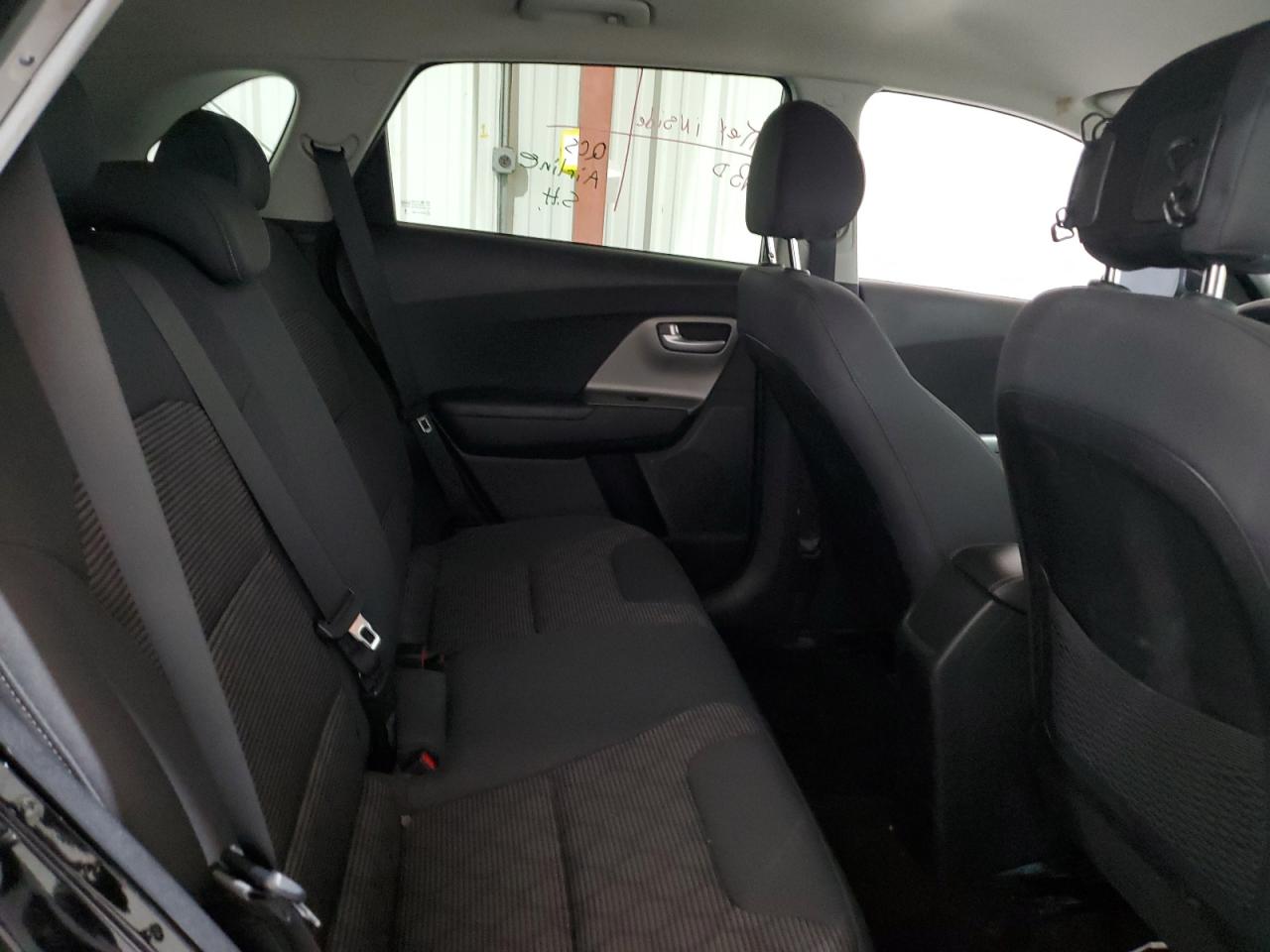 2020 Kia Niro - Image 11