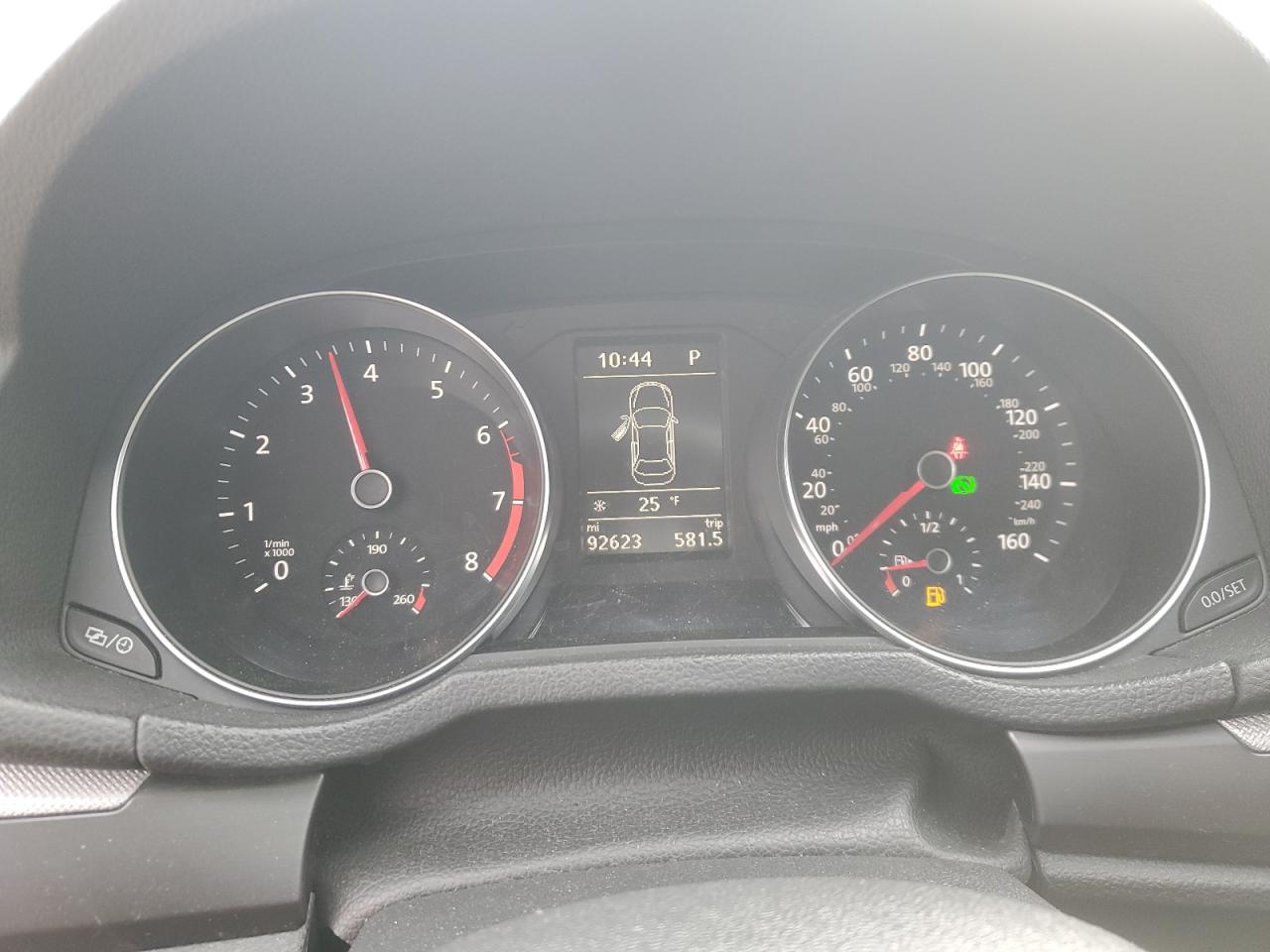 2017 Volkswagen Passat - Image 9