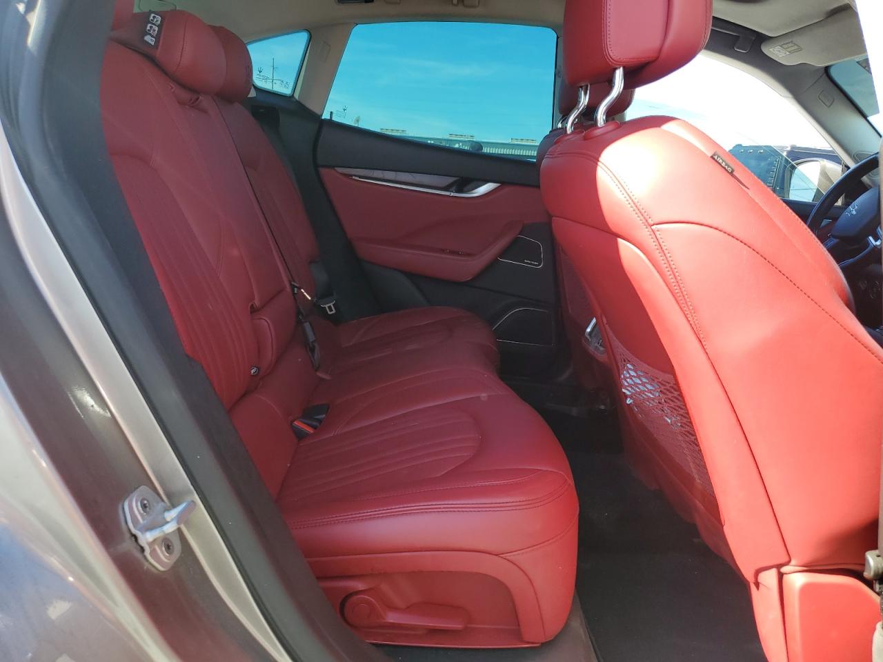 2017 Maserati Levante - Image 11