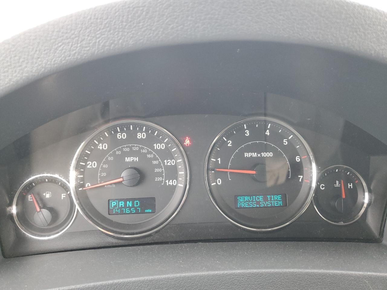 2006 Jeep Grand Cherokee - Image 9