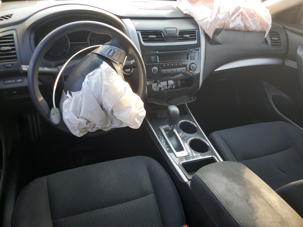 2014 Nissan Altima - Image 8