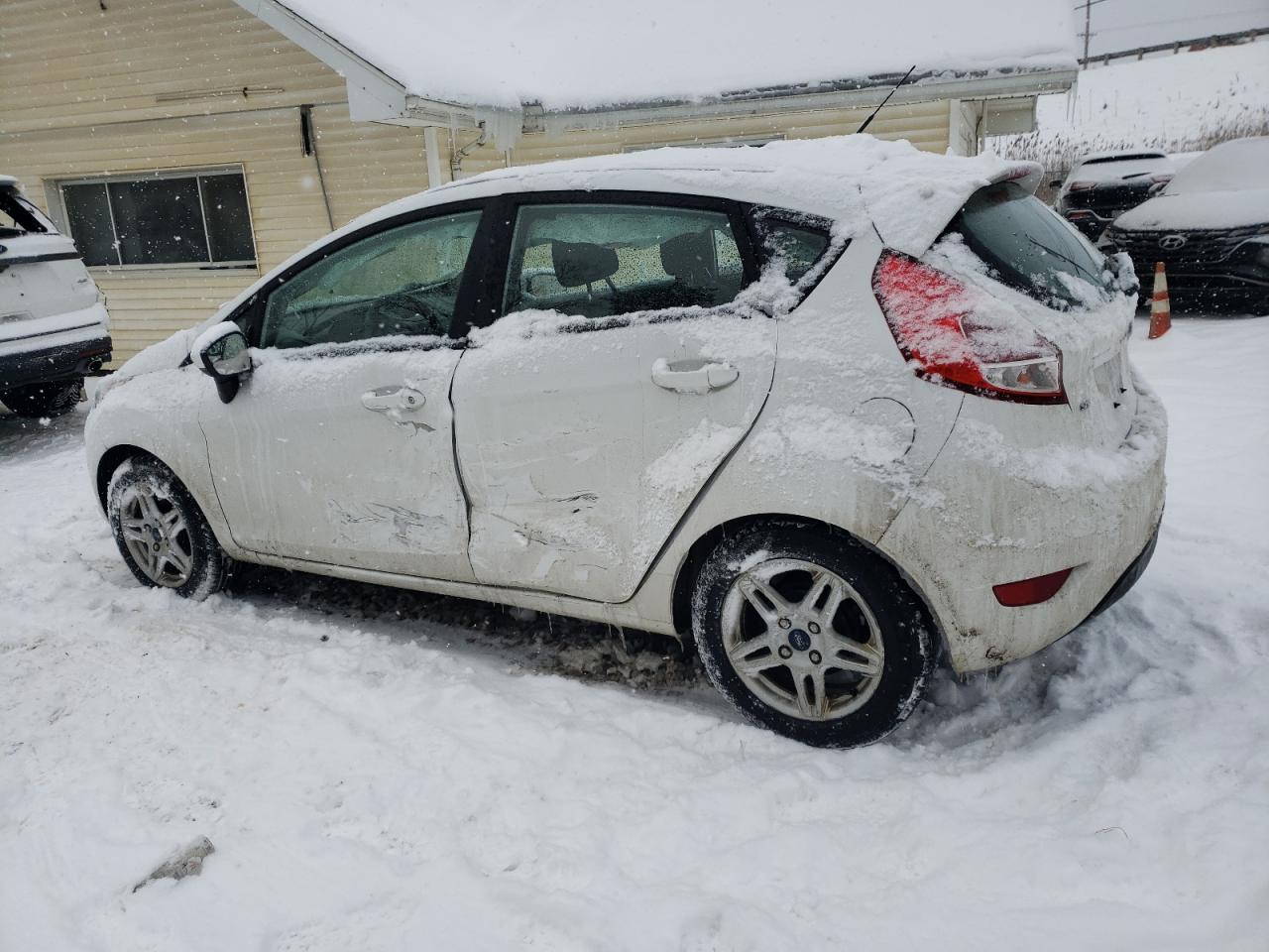 2018 Ford Fiesta - Image 2