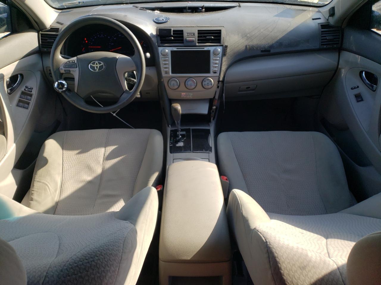 2010 Toyota Camry - Image 8