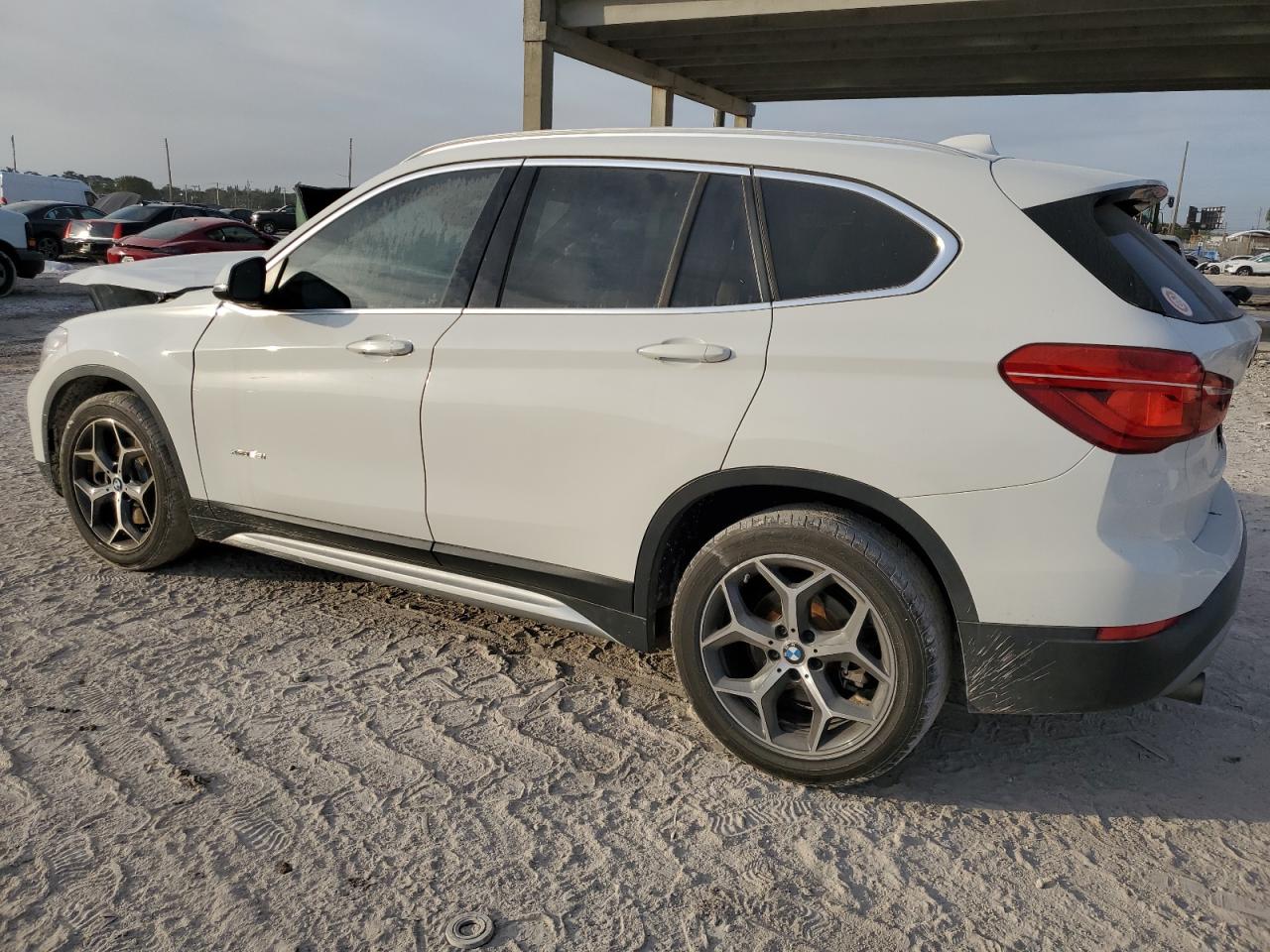 2016 BMW X1 - Image 2
