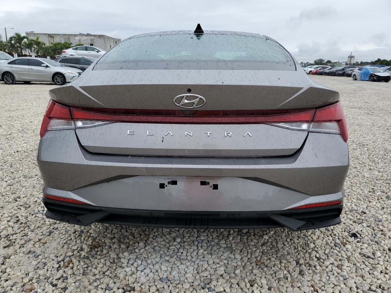 2023 Hyundai Elantra - Image 6