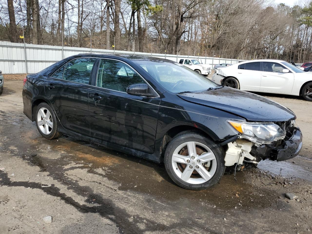 2013 Toyota Camry - Image 4