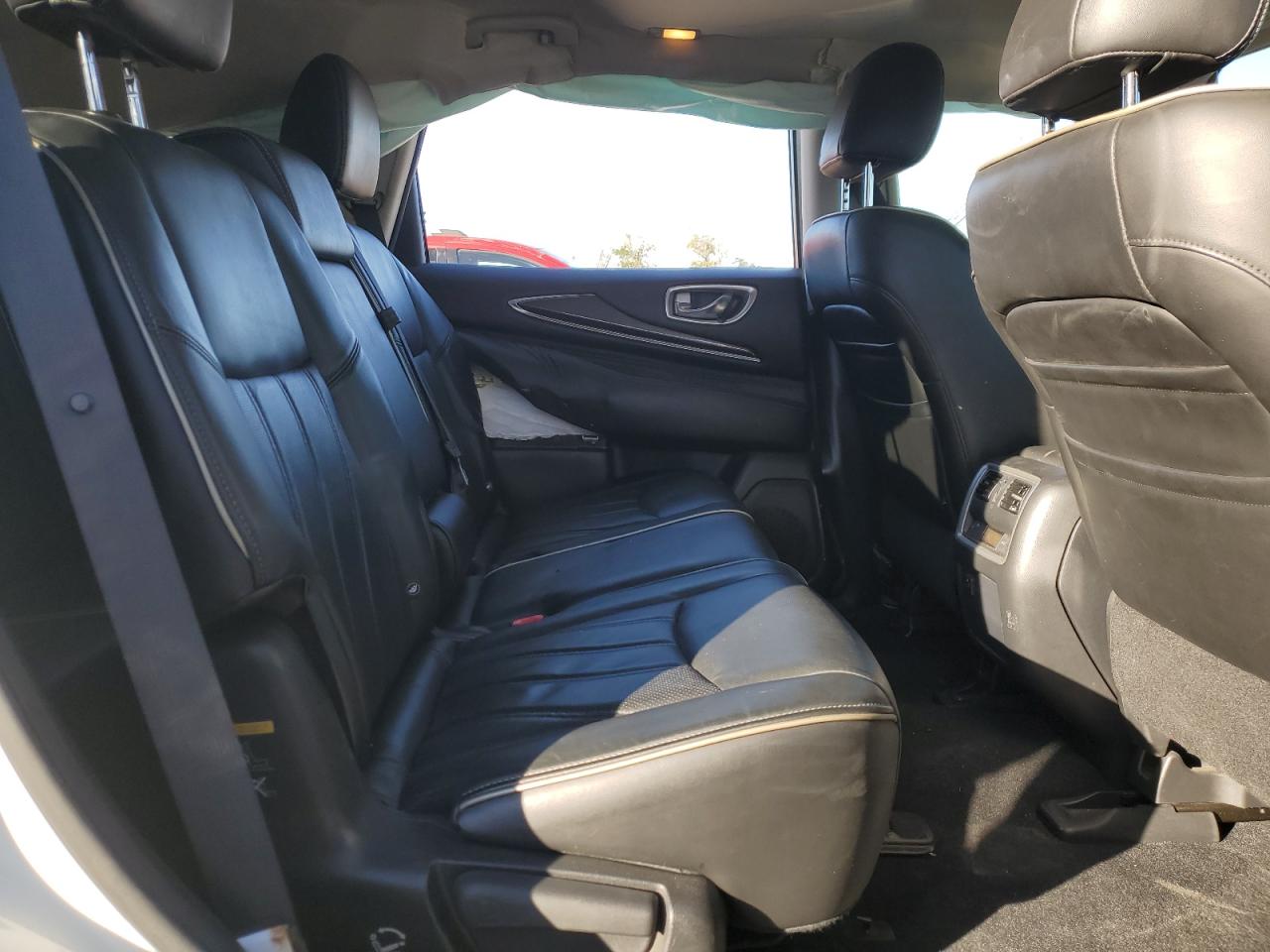 2017 Infiniti QX60 - Image 11
