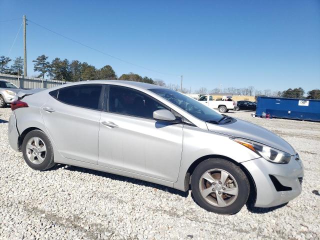 Sedans HYUNDAI ELANTRA 2015 Srebrny