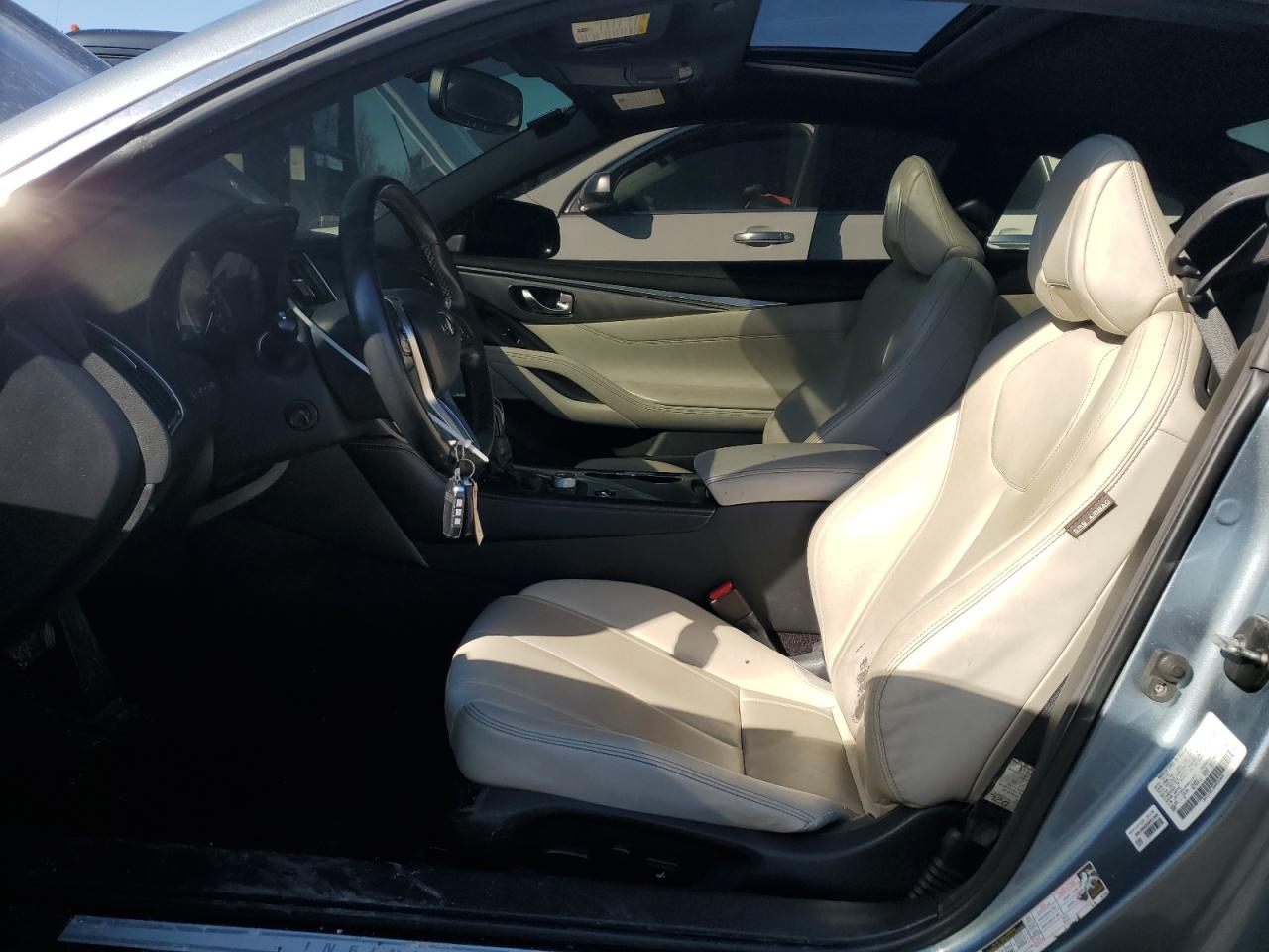 2017 Infiniti Q60 - Image 7
