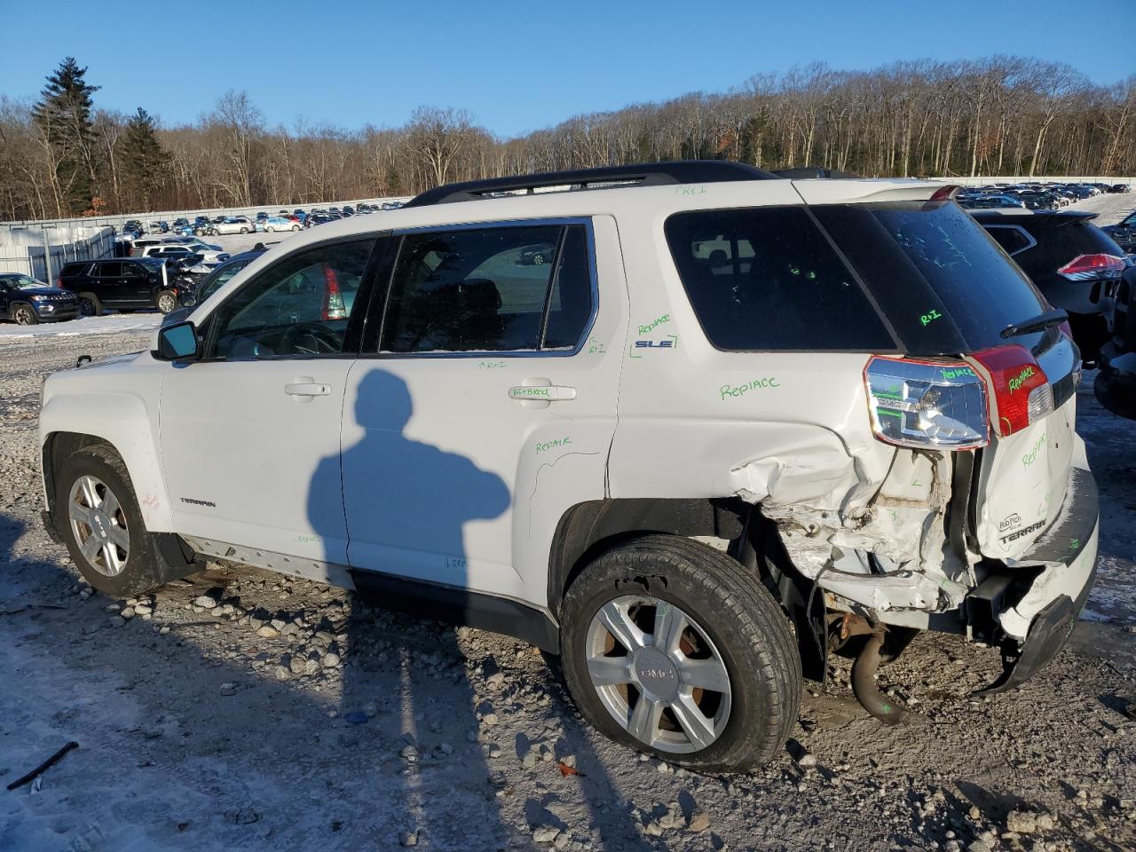 2015 GMC Terrain - Image 2
