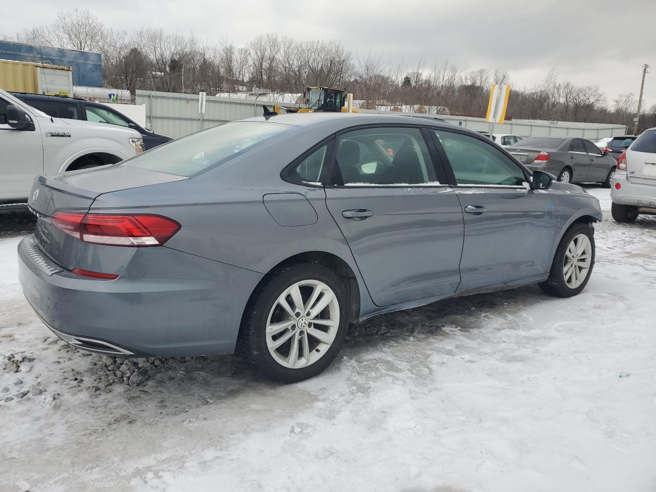 2020 Volkswagen Passat - Image 3