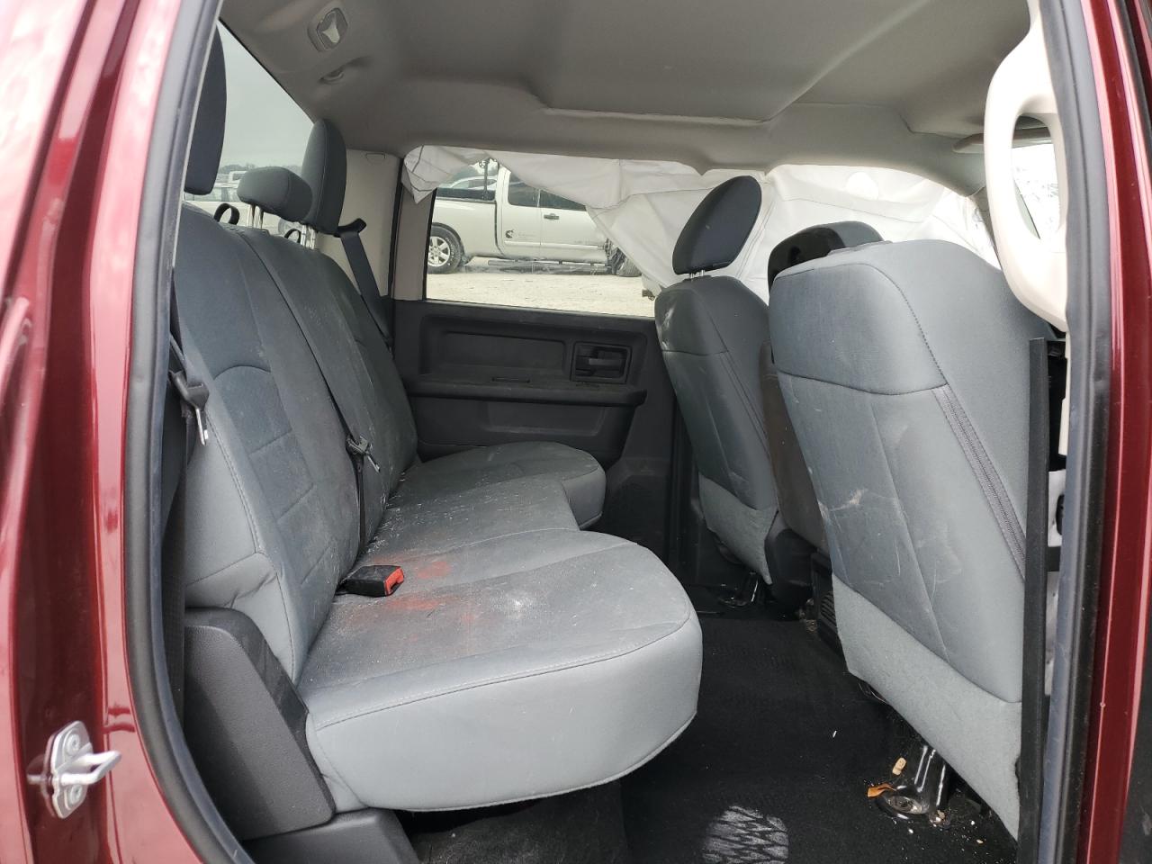 2016 Ram 1500 St VIN: 3C6RR7KT1GG301497 Lot: 87798975